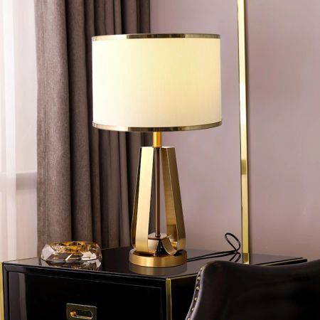 Geometric Metal Base Table/Desk Lamp