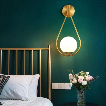Single Glass Globe Indoor LED Metal Heart Hanging Wall Light Wall Sconce
