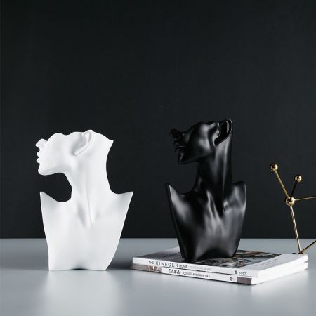 Modern Black/White Resin Lady Table Décor 