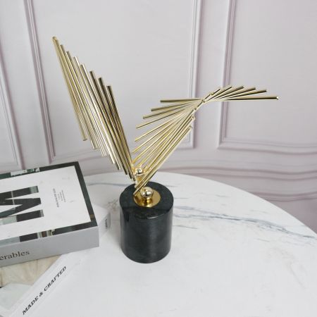 3D Geometric Shape Table Décor