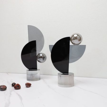 Crystal Gemometric Sculpture with Metal Ball Table Décor