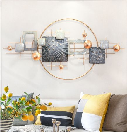 Modern Industrial Style Metal Abstract Round Wall Decor