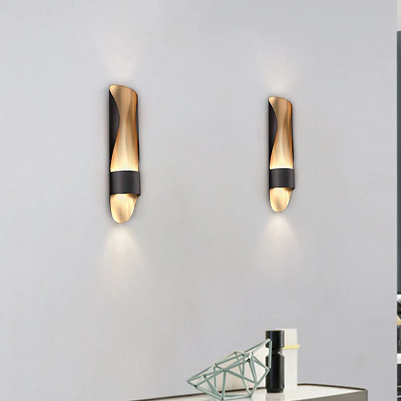 Minimalist Modern Creative Curved Black Gold Wall Light Wall Sconce Wall Lamp